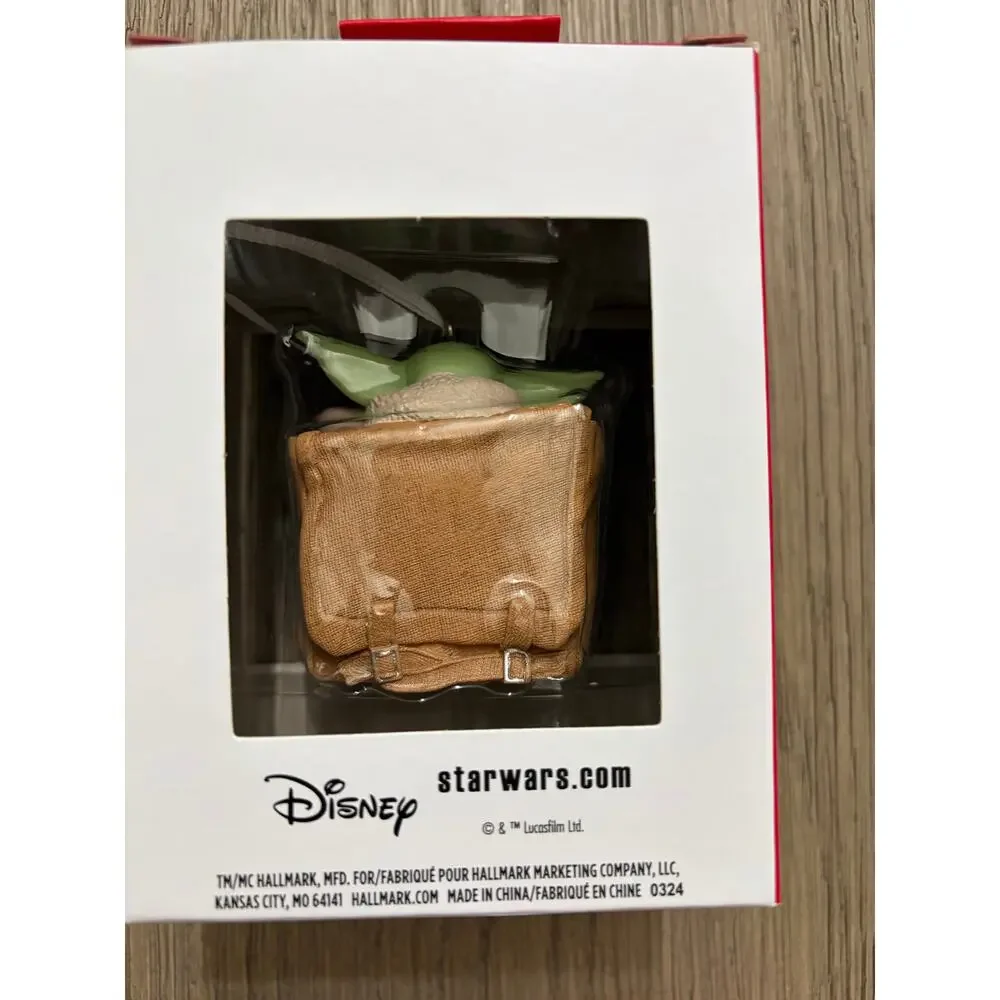 Hallmark Christmas Ornament (Star Wars: The Mandalorian Grogu in Bag)